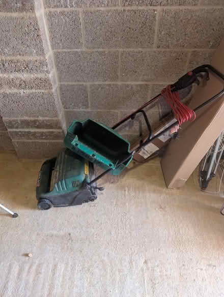 Photo of free Concorde 32 lawnmower plug in (issue with blades) (Cradle End CM23) #1