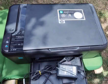 Photo of free HP Deskjet F2480 - Needs Ink - But works (Owlsmoor GU47) #1