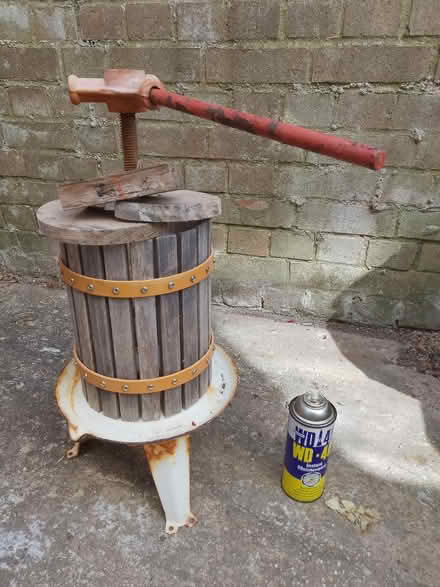 Photo of free Small apple press (Shoreham) #1