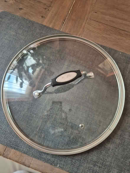 Photo of free Glass pan lid (Woosehill RG41) #1