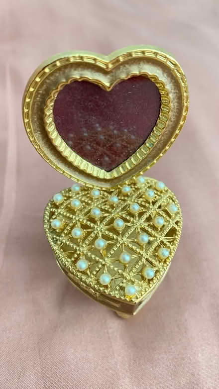 Photo of free Mini jewelry holder (Philadelphia, 19120) #2
