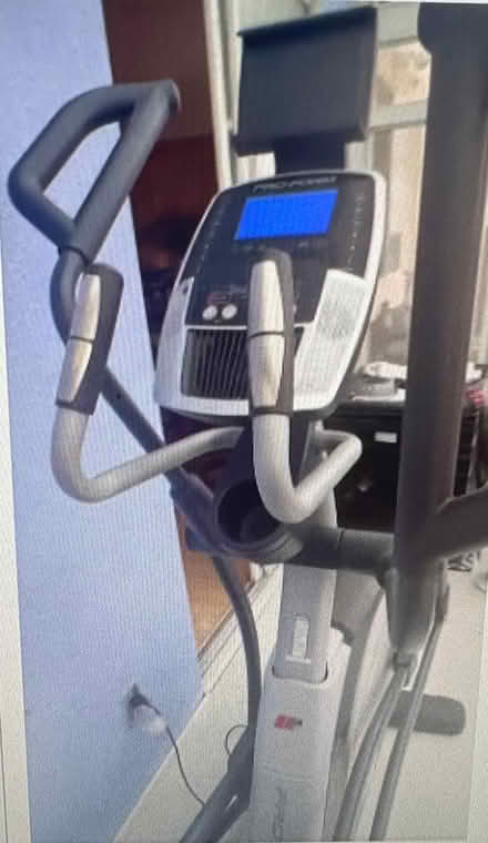 Photo of free PICKUP Elliptical ProForm1120E (milpitas) #3