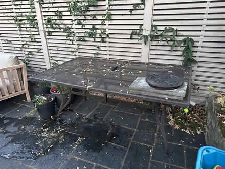 Photo of free Metal garden table and six chairs (Upper Holloway N4) #2