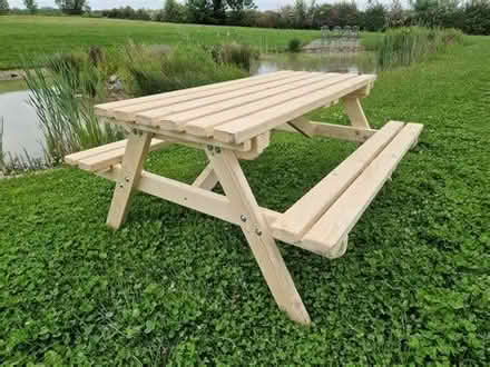 Photo of free Picnic bench (Great Yarmouth NR30) #2