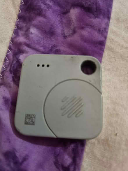 Photo of free Tile tag. Needs a clean and a new battery (Alperton HA0) #2