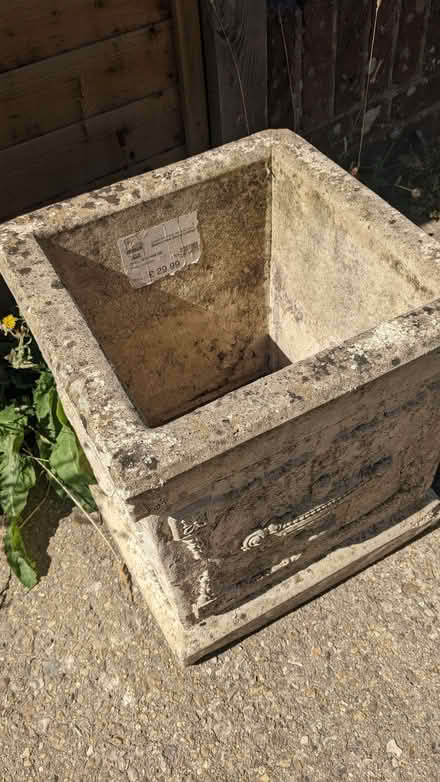 Photo of free concrete plant pot. (Chichester PO19) #1