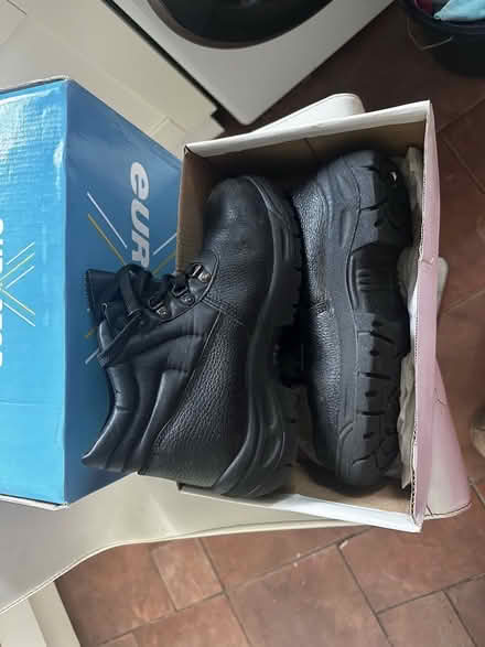 Photo of free Female Steel Toe Cap Safety Boots (South Norwood SE20) #2