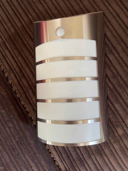 Photo of free Light (Stanton Harcourt OX29) #2