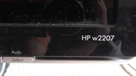 Photo of free HP w2207 monitor VGA / DVI-D input (St Albans AL4) #2