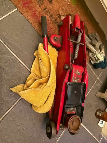 Photo of free Very heavy jack for car. (Merchiston EH10) #1
