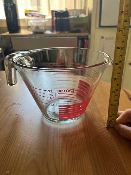 Photo of free 1 quart measuring cup (Lower Piedmont) #1