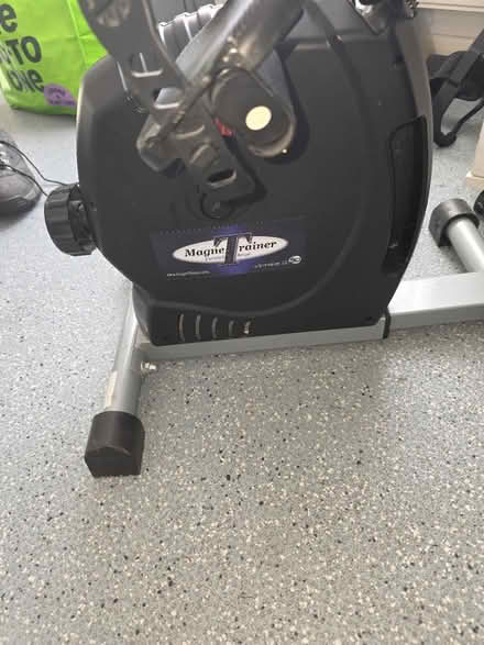 Photo of free Cycle trainer (cheshunt EN8) #2