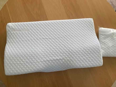 Photo of free Neck support pillow (Upper Pickwick SN13) #2