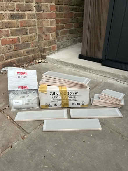 Photo of free Bathroom tiles & grout (Weybridge KT13) #1