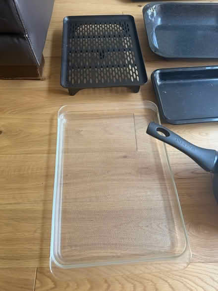 Photo of free Baking trays, assortments kitchen (Wood Green N22) #4