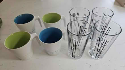 Photo of free Four mugs and four glasses (Terriers HP13) #1