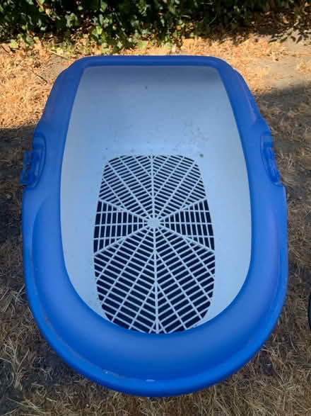 Photo of free Cat toilet (Stroud Green RG14) #1