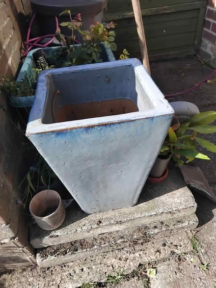 Photo of free Plant pot (Middleton M24) #1