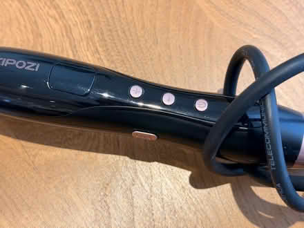 Photo of free Narrow curling iron (Highbury N5) #3