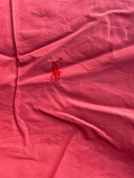 Photo of free Old red and one white duvet covers (Billericay CM11) #1