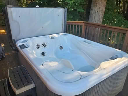 Photo of free Hot Tub, 2-person (South Bellevue) #1