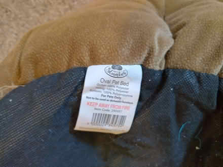Photo of free Small pet bed (Rodbourne SN2) #2