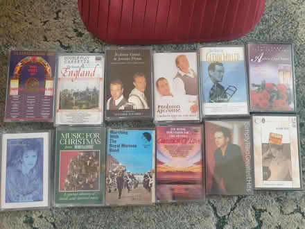 Photo of free misc vintage music cassettes (Woodside WD25) #1