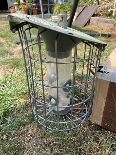 Photo of free Bird food- suet pellets, feeders and pole (Pollards Hill SW16) #3
