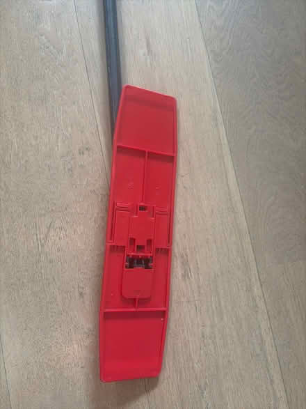 Photo of free Vileda telescopic mop handle (Chester Sw1w 9jf) #2