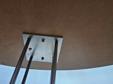 Photo of free Round dining table (Stepney E1) #3