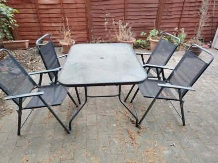 Photo of free Garden table and 4 chairs (Garden village. HU8) #1