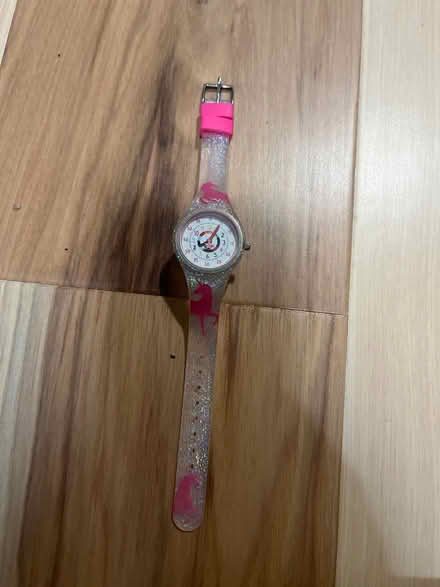 Photo of free Child’s Analog Watch-needs battery (Rio Grande/Candelaria) #1