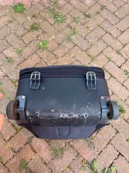 Photo of free Cabin Luggage Sized Suitcase (St. Martin's CT1) #4
