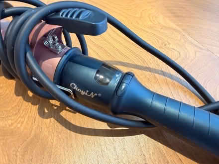 Photo of free Curling iron (Highbury N5) #2