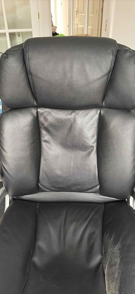 Photo of free black leather office chair (Tattenhoe MK4) #3