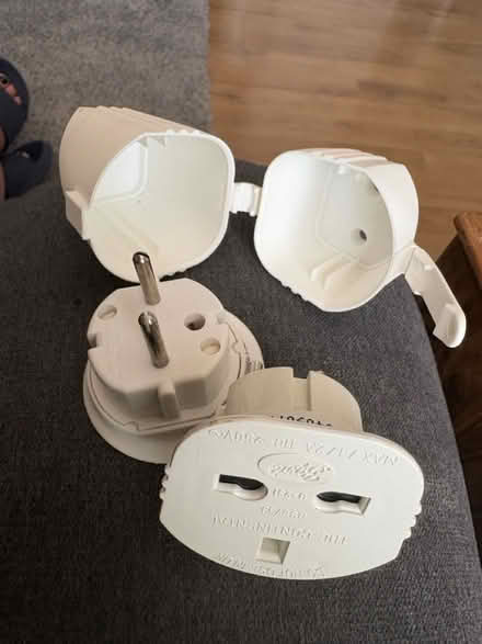 Photo of free Travel Adaptor, Europe & World (Sonning RG4) #1