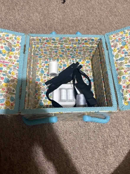 Photo of free Sewing box and accessories (Bedgrove HP21) #3
