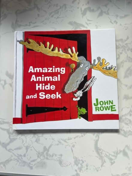 Photo of free Amazing animal hide and seek book (Westbrook WA5) #1