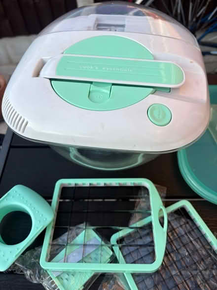 Photo of free Cooks essentials 6 in 1 chop/spin (Belle Vale L25) #2