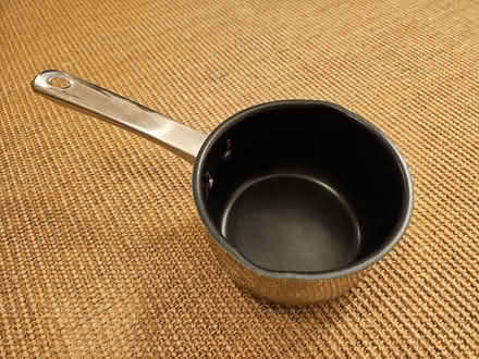 Photo of free Pans and kitchen items (Craiglockhart, EH14 1) #1