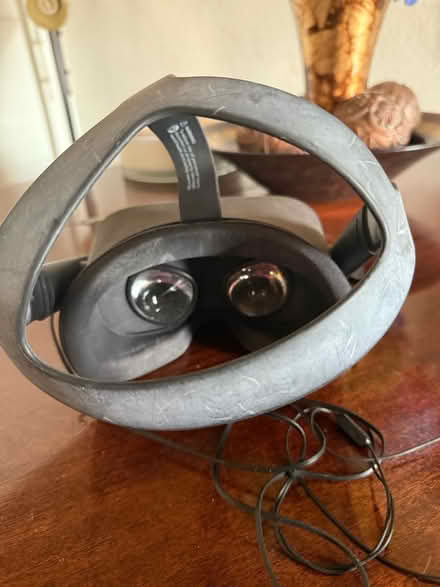 Photo of free Oculus Quest 1 VR Headset (West San Jose) #3