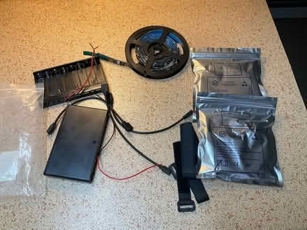 Photo of free strip lighting (Mottingham SE9 4) #1