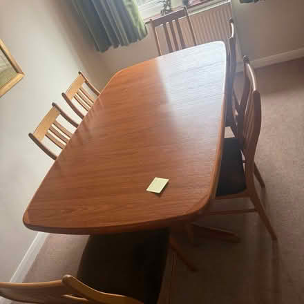 Photo of free Table and 6 chairs (Gl25fw) #1
