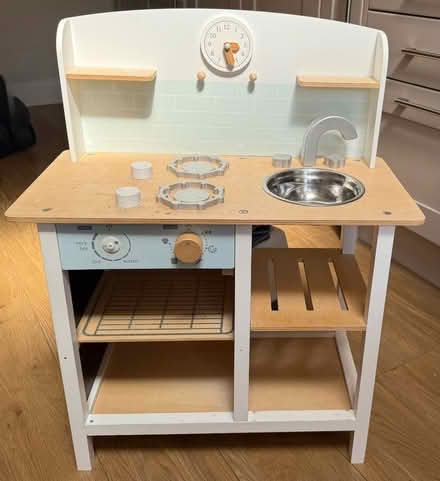 Photo of free Children’s play kitchen (Thornton Heath CR7) #3
