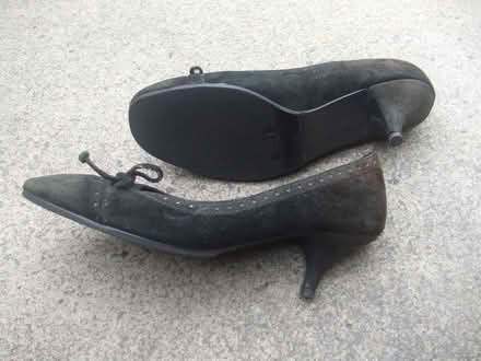 Photo of free Court shoes size 5.5 (Stretford M32) #2