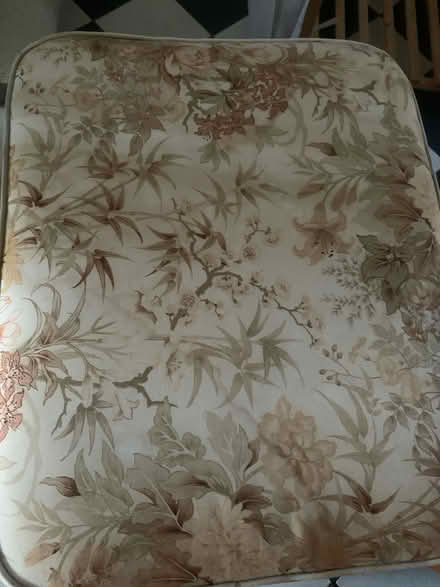Photo of free Large pouf with detachable cover (Central Tunbridge wells TN1) #2