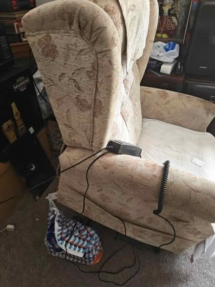 Photo of free Electric chair (BD3 Otley Road Bradford) #4