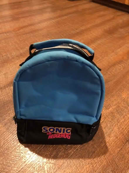 Photo of free Sonic lunchbox (New Market) #3