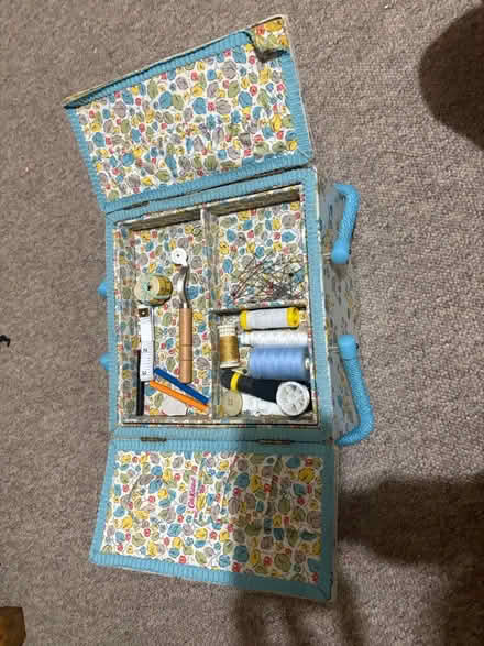 Photo of free Sewing box and accessories (Bedgrove HP21) #2