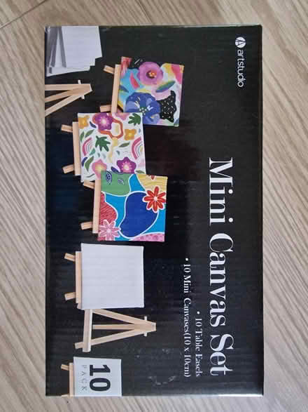 Photo of free Mini Canvas Set (Woking GU22 9) #1